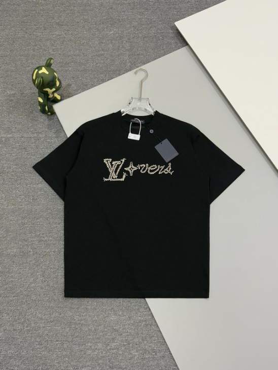 Picture of Louis Vuitton T Shirts Short _SKULVS-XLm6tx337302